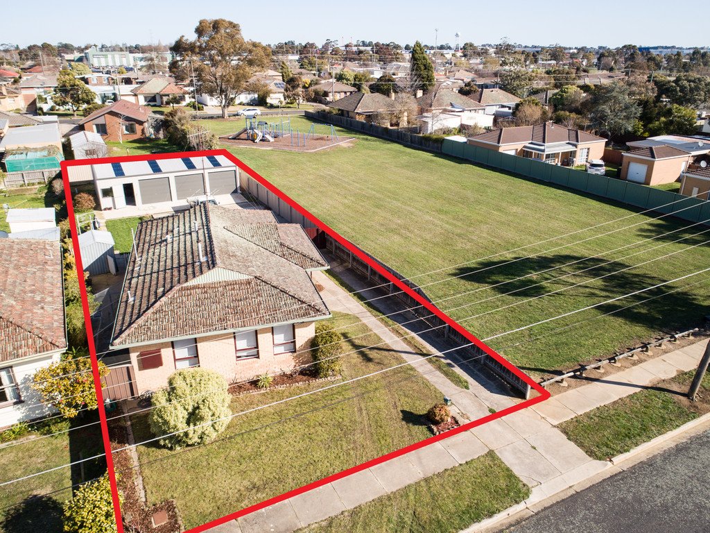 13 Edgar Street WENDOUREE 11