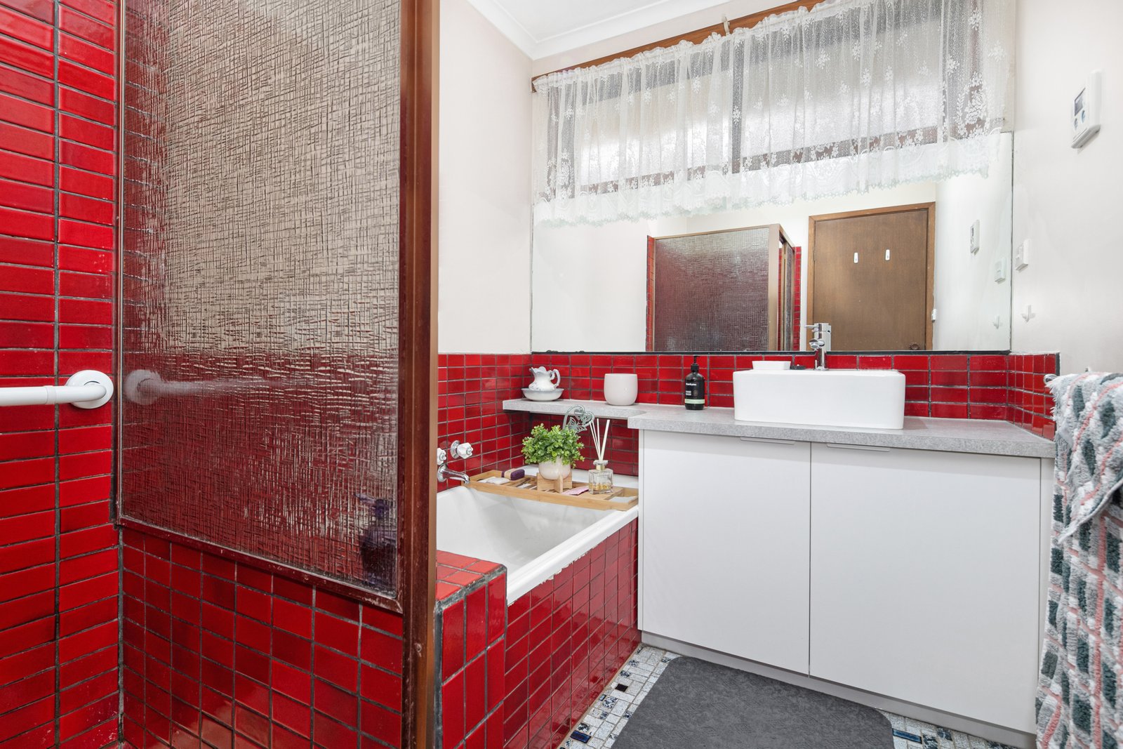 13 Elizabeth Road CRESWICK 12