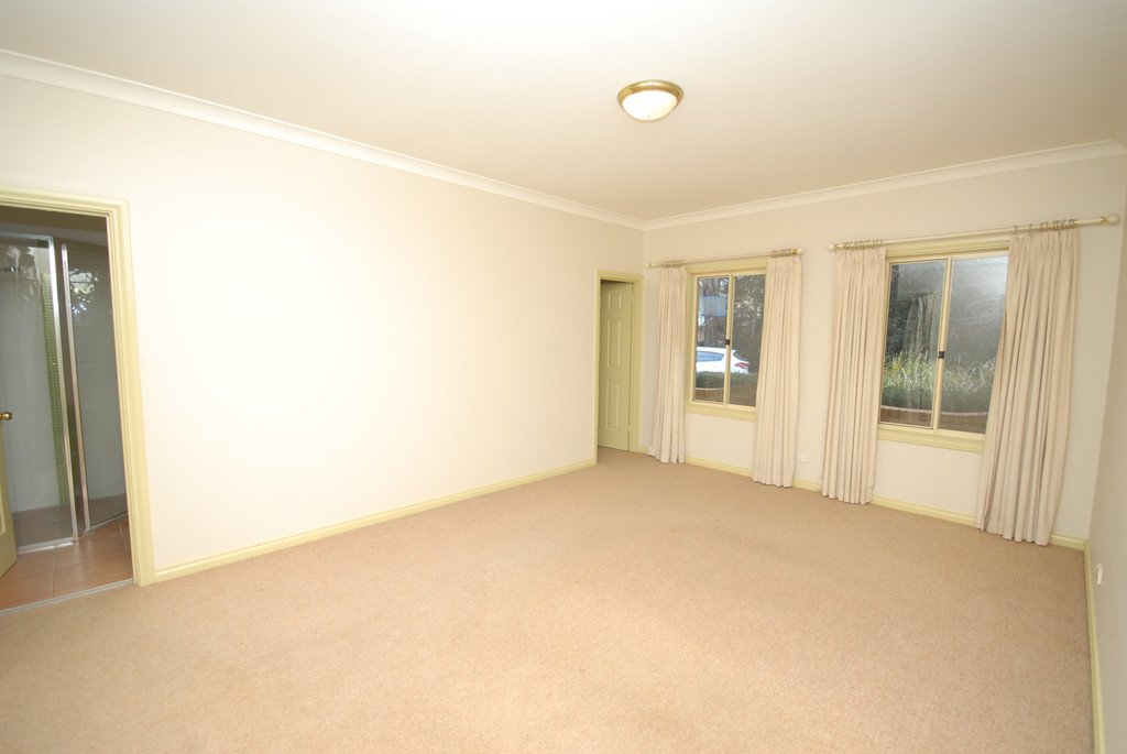 13 Elmslea Drive BUNGENDORE 10