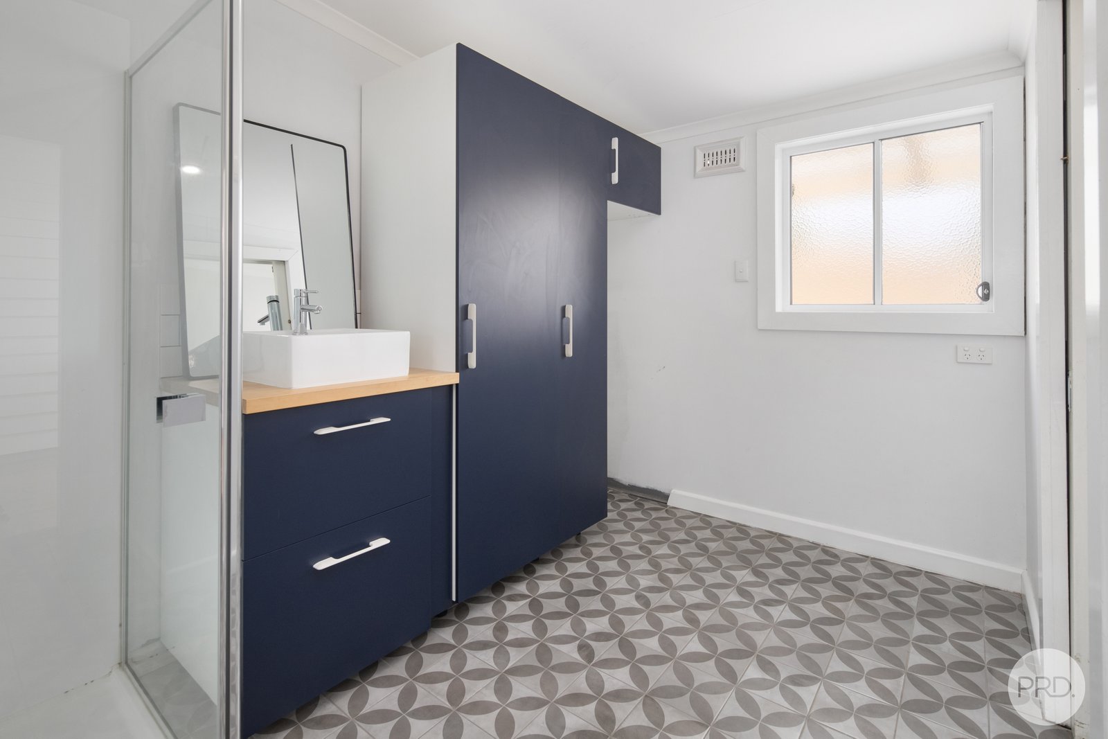 13 Essex Street WENDOUREE 12