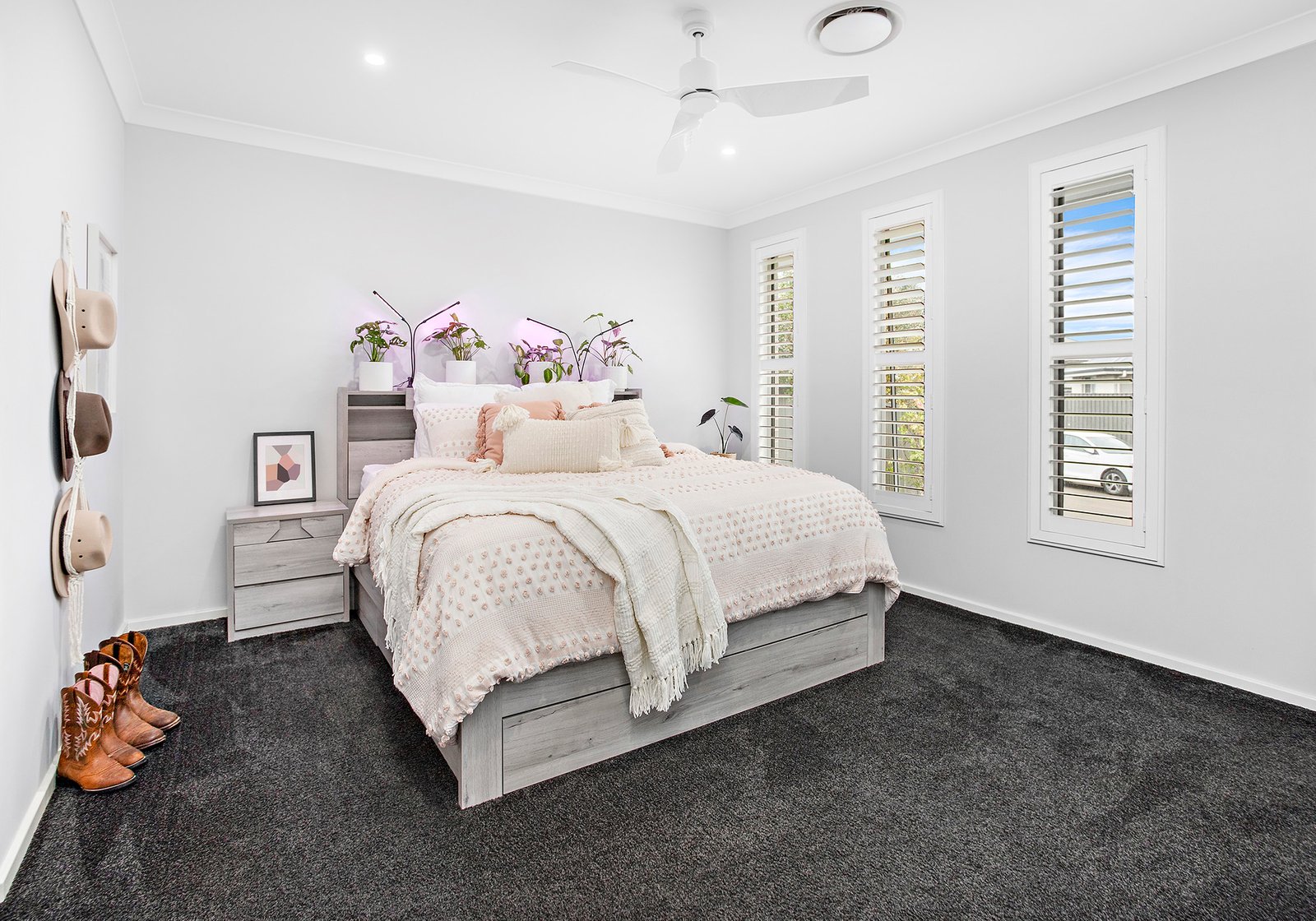 13 Estuary Avenue HAYWARDS BAY 8