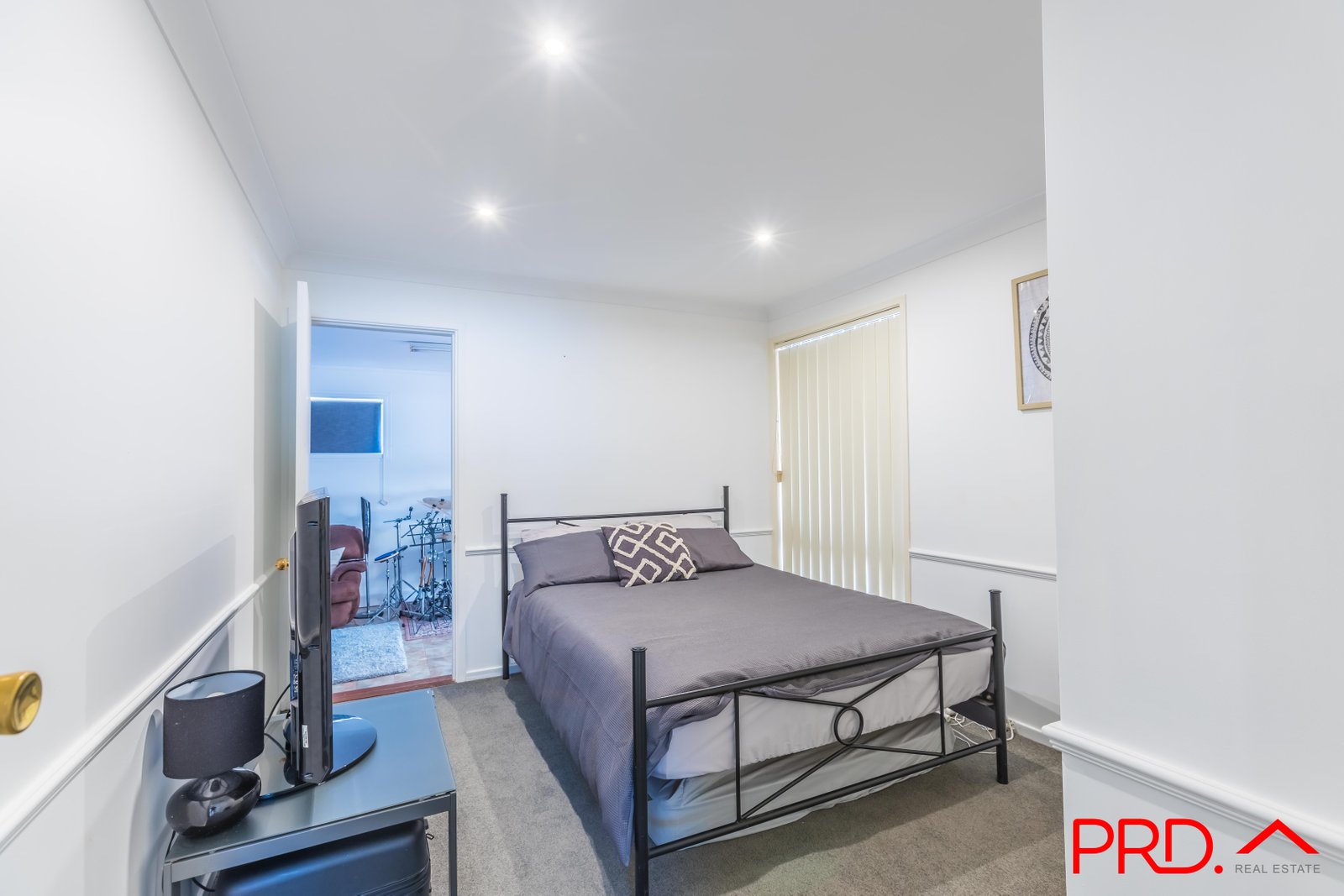 13 Eucalypt Avenue TAMWORTH 18