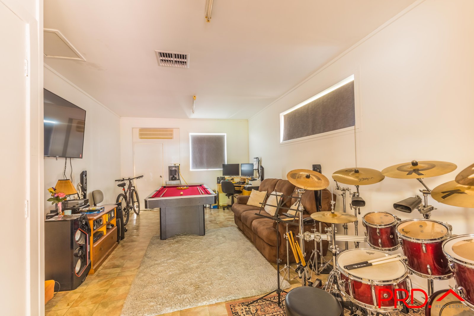 13 Eucalypt Avenue TAMWORTH 19