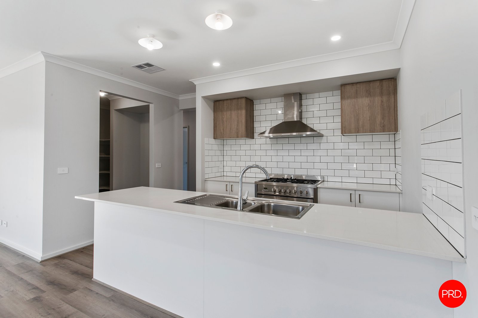 13 Eucalyptus Street JACKASS FLAT 5