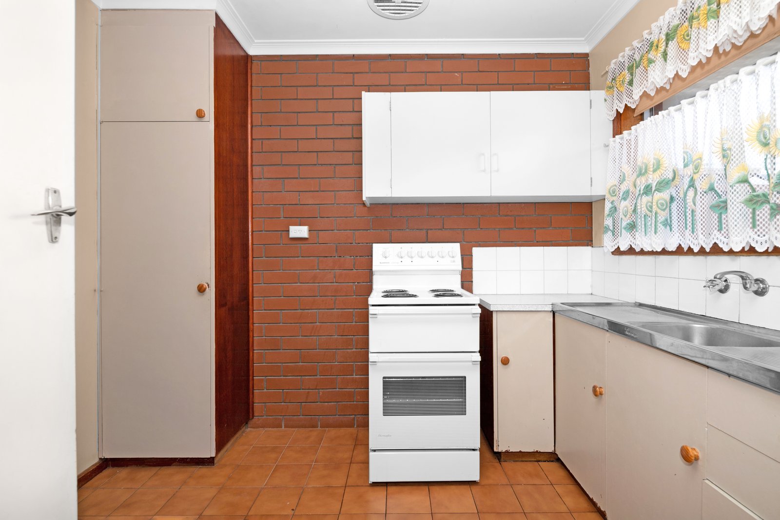 1/3 Evelyn Street WENDOUREE 4
