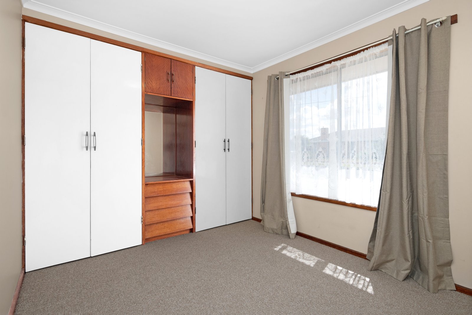 1/3 Evelyn Street WENDOUREE 6