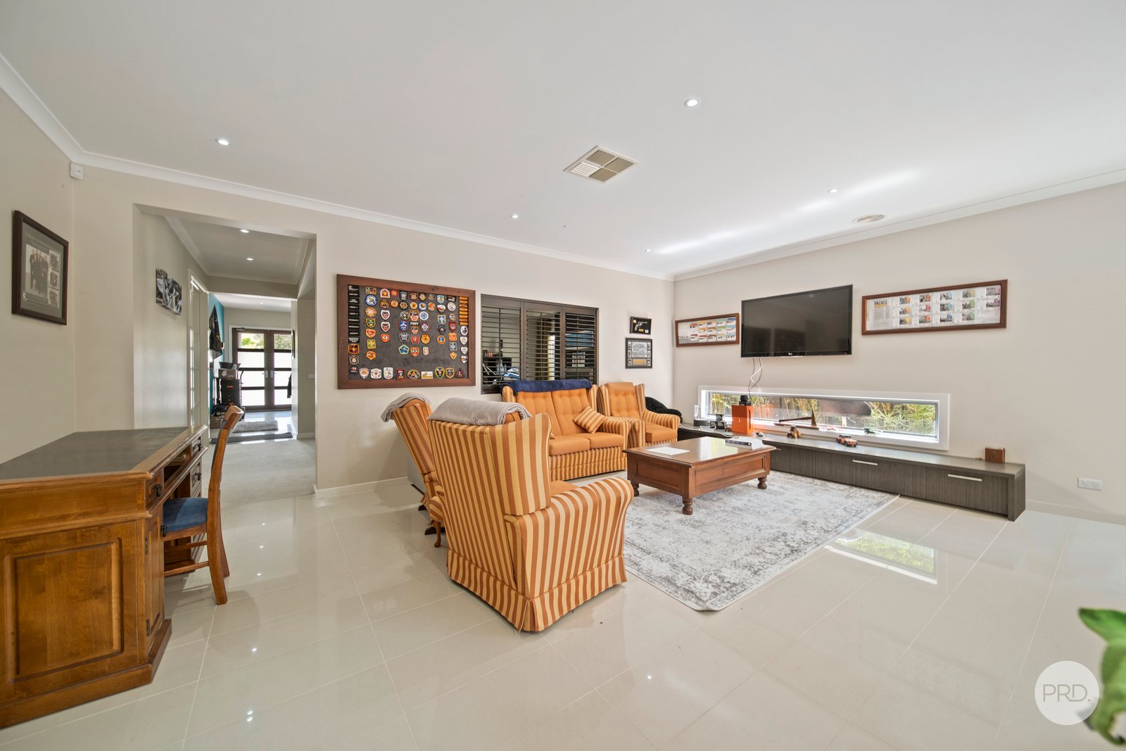 13 Evergreen Boulevard JACKASS FLAT 2