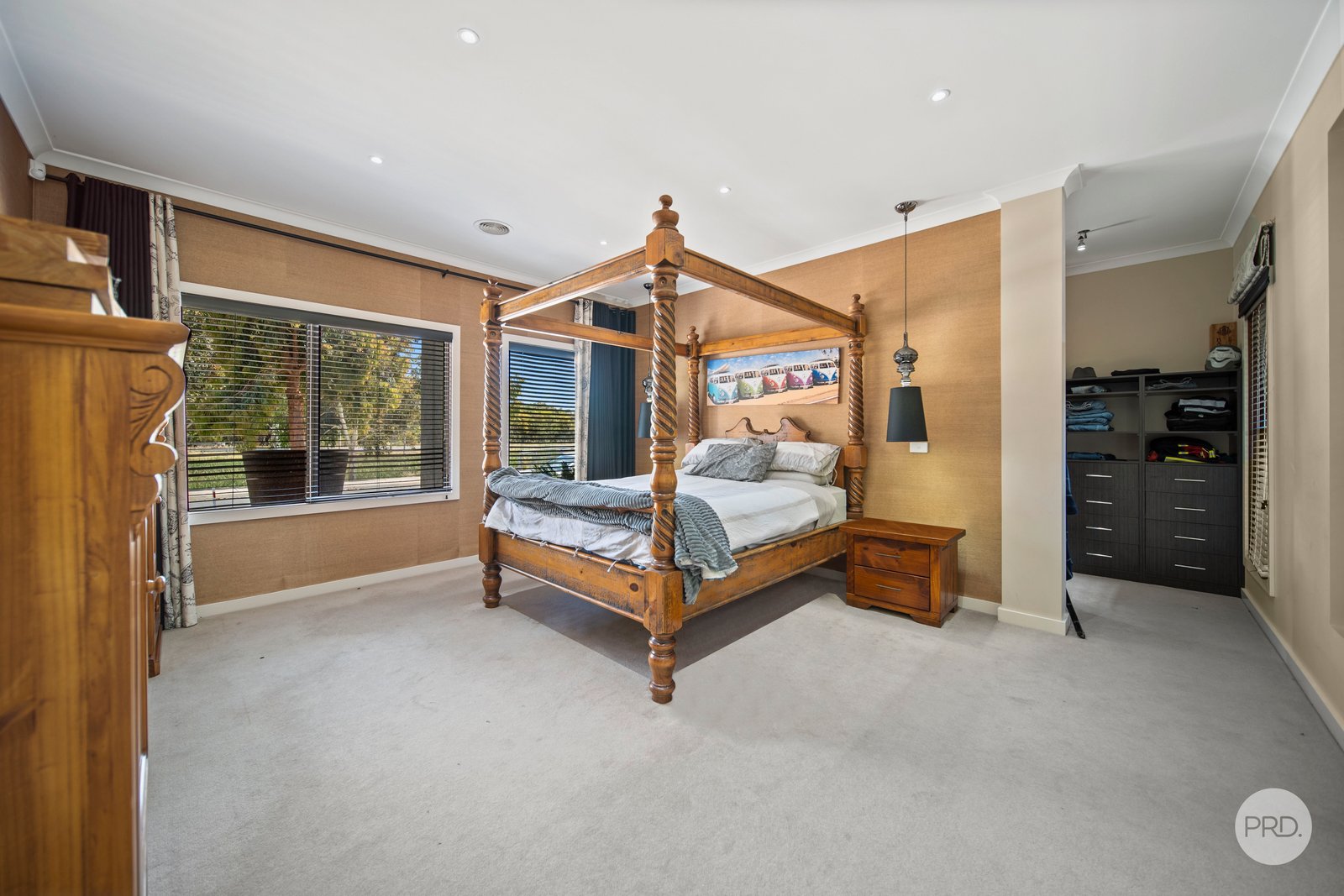 13 Evergreen Boulevard JACKASS FLAT 5