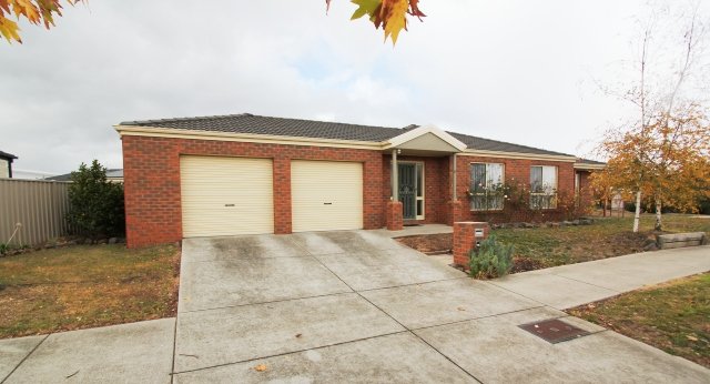 13 Falcon Drive INVERMAY PARK 1