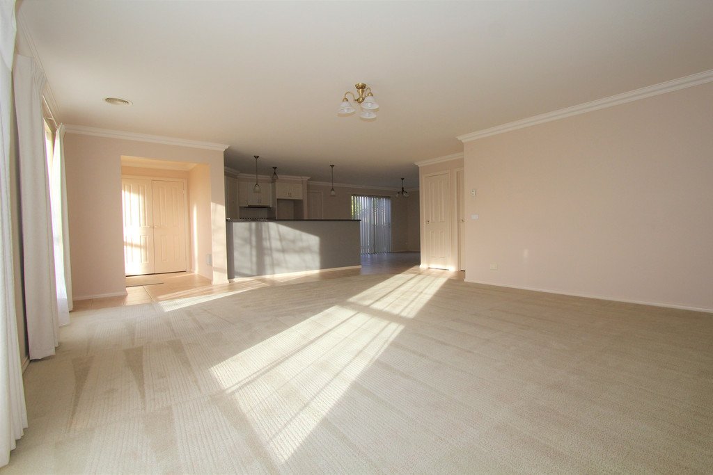 13 Falcon Drive INVERMAY PARK 4