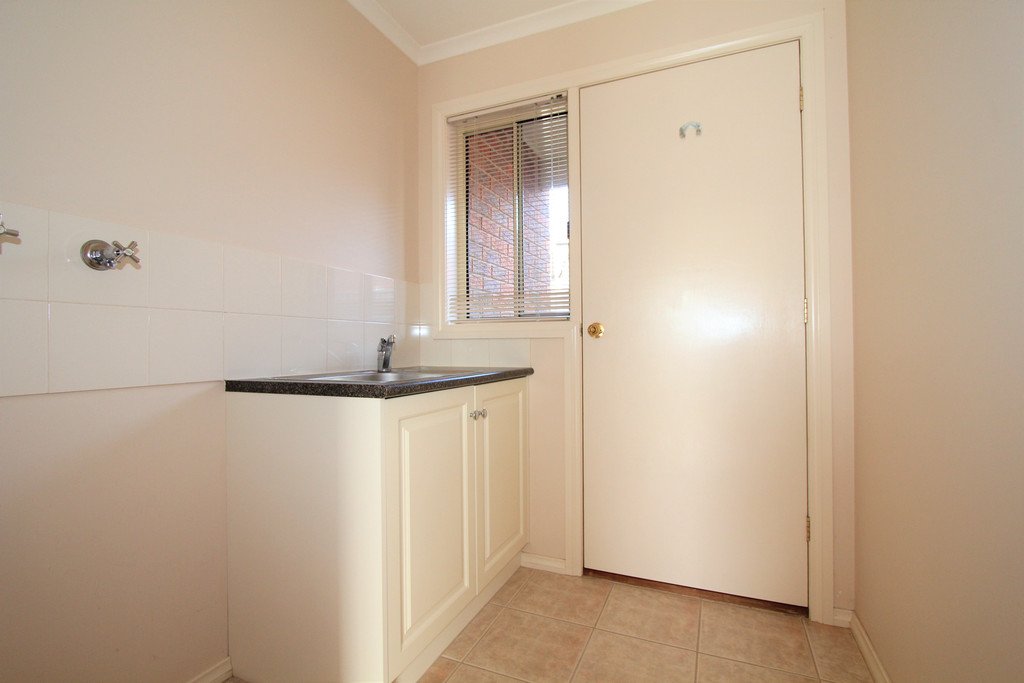 13 Falcon Drive INVERMAY PARK 11