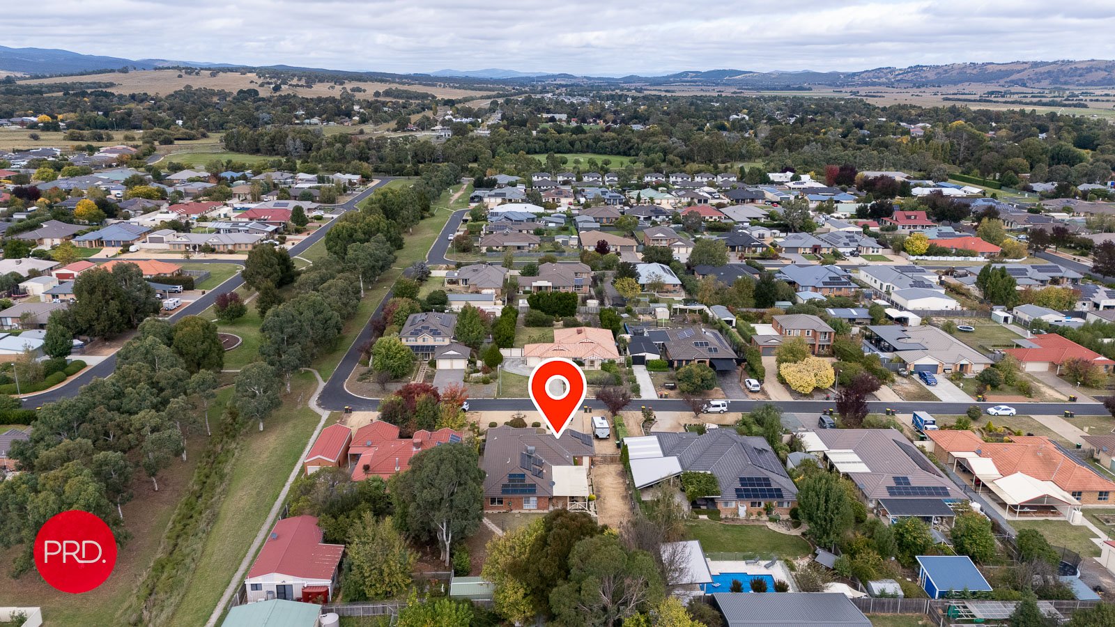 13 Falconer Place BUNGENDORE 24