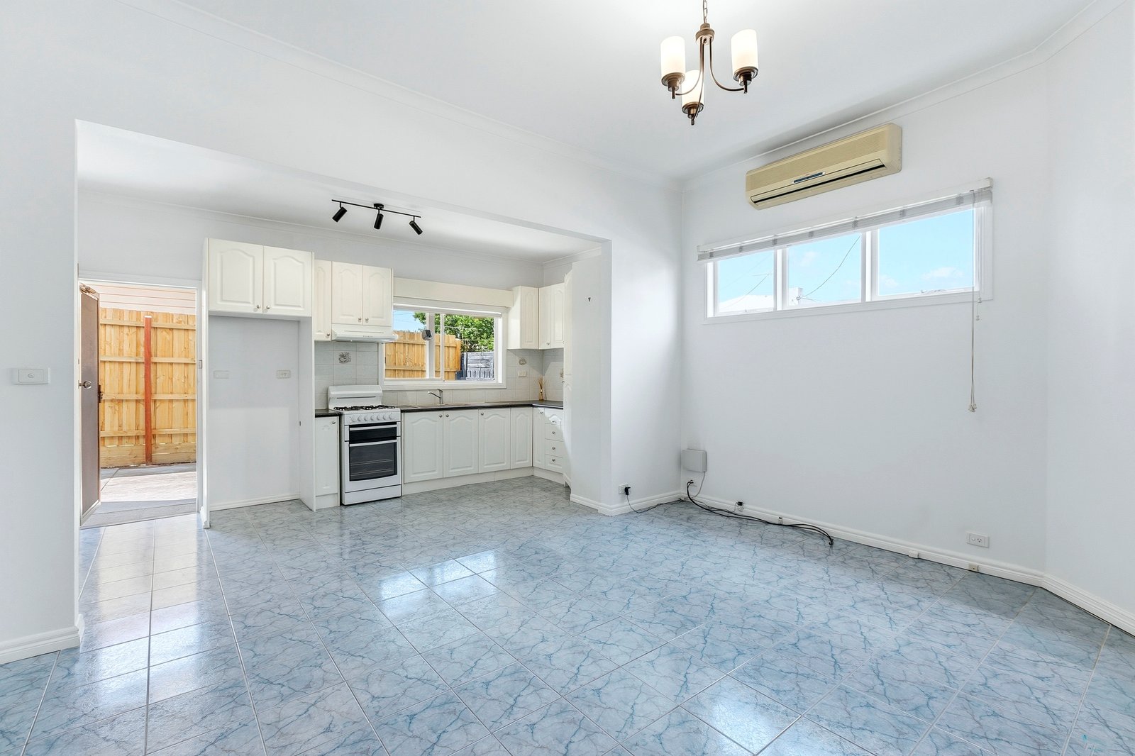 Gallery: 13 Fehon Street