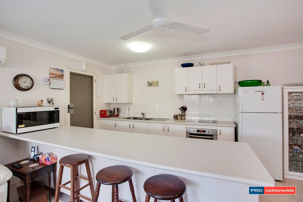 1/3 Felicia Court BURLEIGH WATERS 3