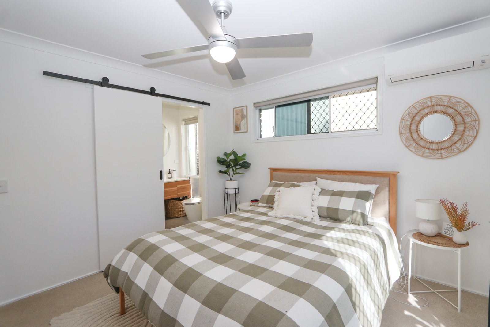 13 Footscray Court ARUNDEL 11