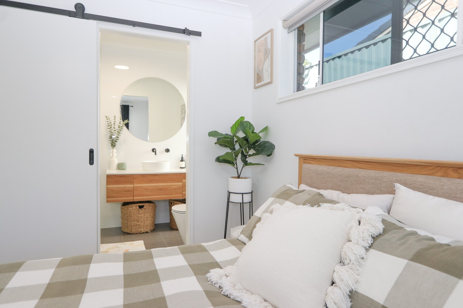 13 Footscray Court ARUNDEL 12