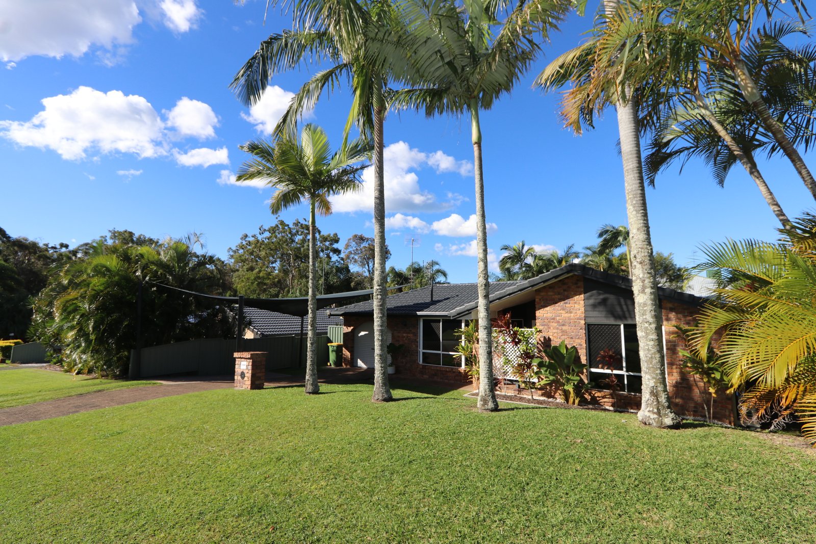 13 Footscray Court ARUNDEL 25