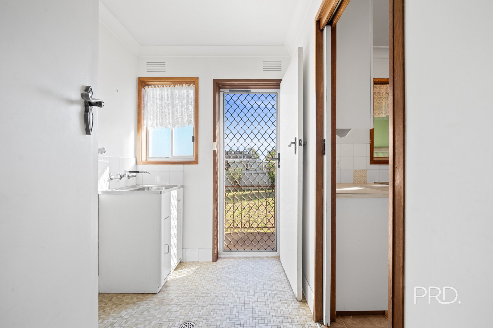 13 Fraser Street MOUNT AUSTIN 11