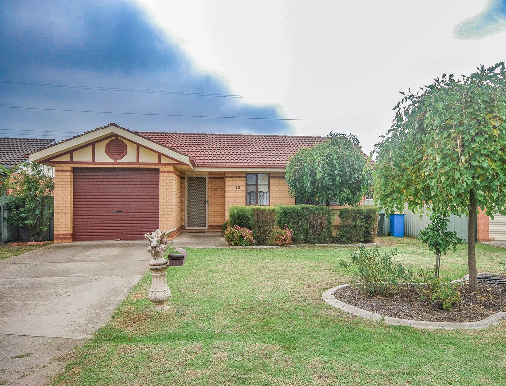 13 Girraween Mews GLENFIELD PARK 1