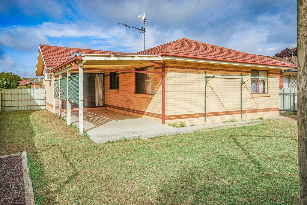 13 Girraween Mews GLENFIELD PARK 8