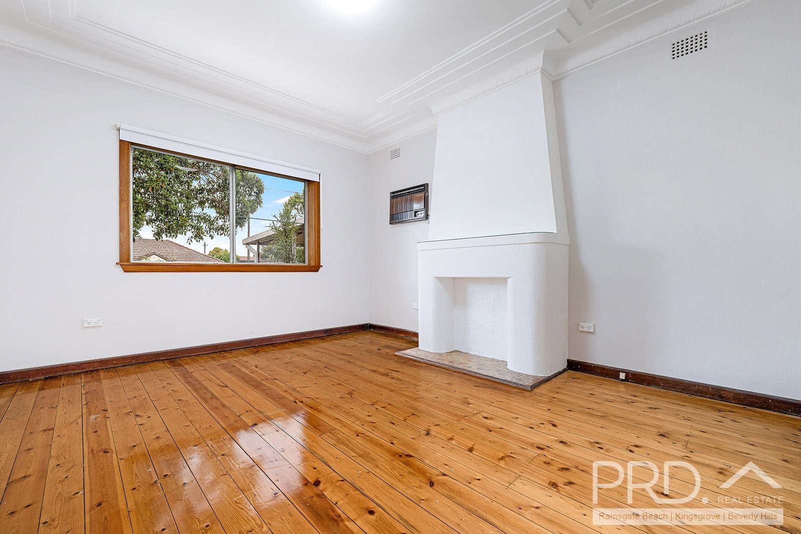 13 Glenwall Street KINGSGROVE 3