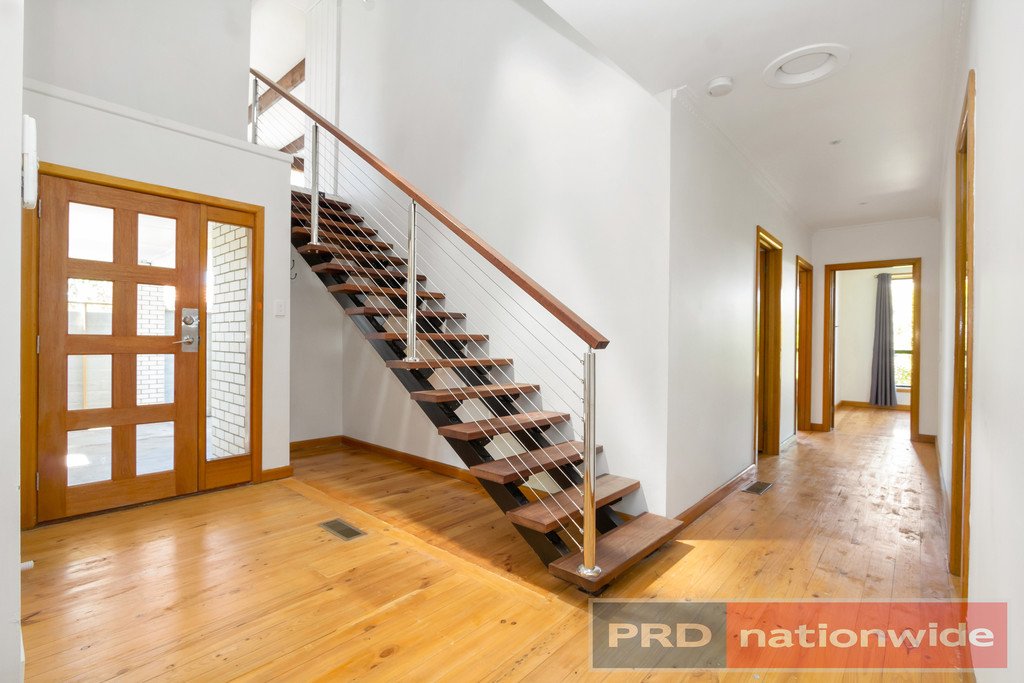 13 Godwin Street WENDOUREE 2