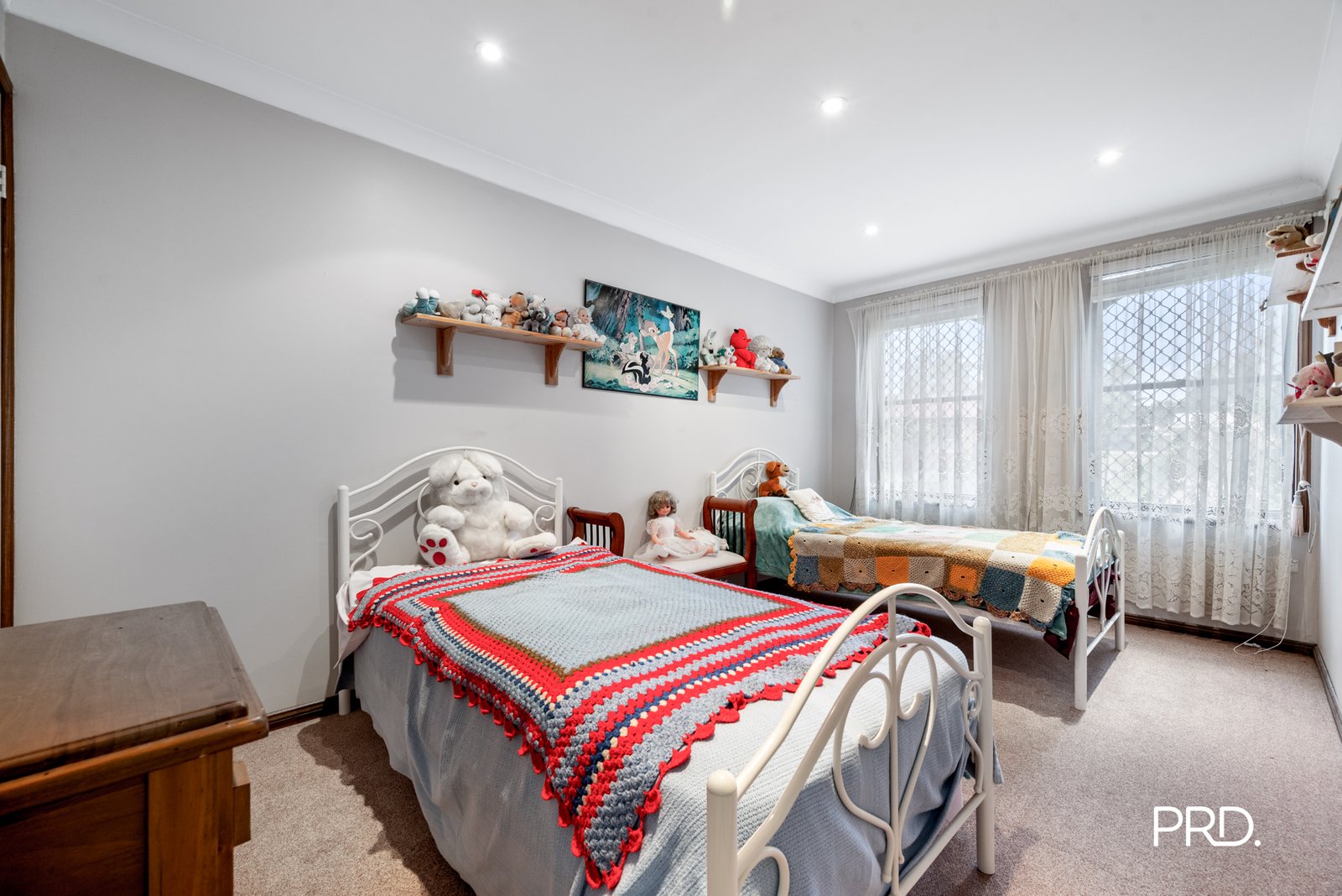 13 Grange Crescent CAMBRIDGE GARDENS 9