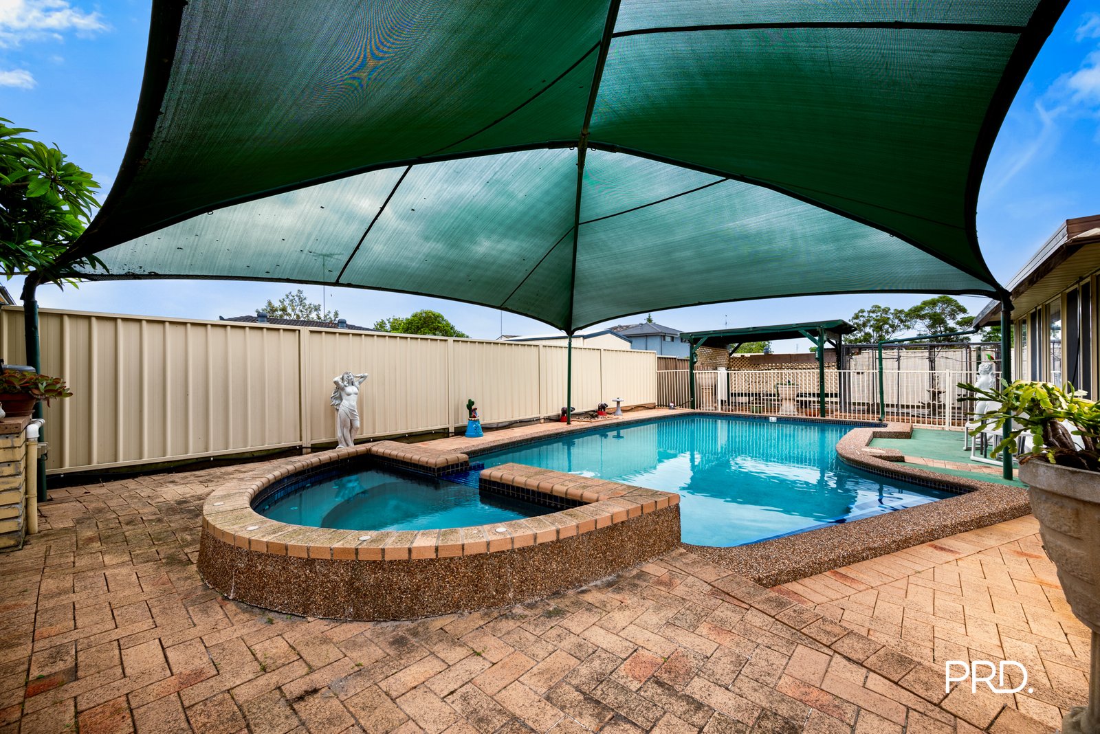 13 Grange Crescent CAMBRIDGE GARDENS 14