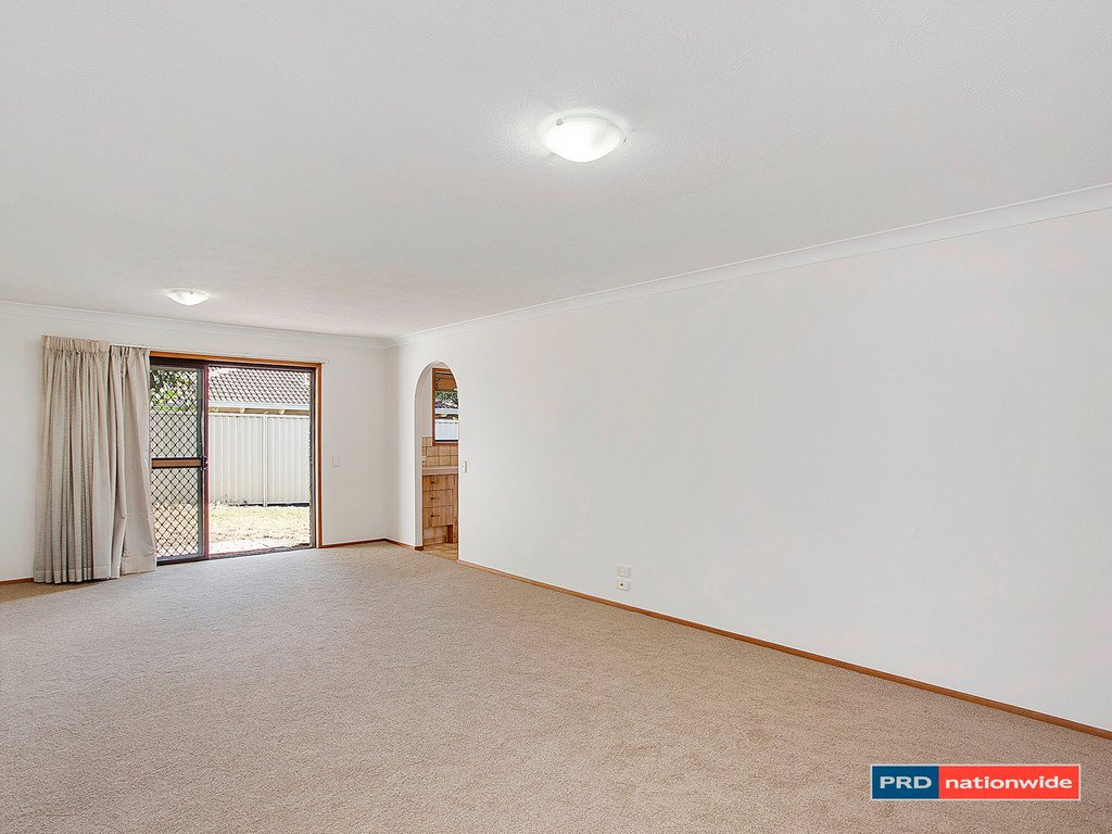 1/3 Greenleaf Close BURLEIGH WATERS 2