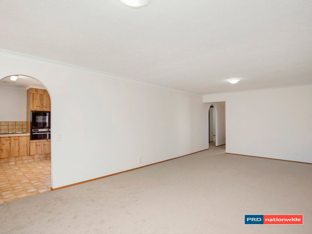 1/3 Greenleaf Close BURLEIGH WATERS 3