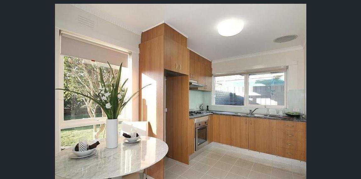 Gallery: 1/3 Guernsey Avenue