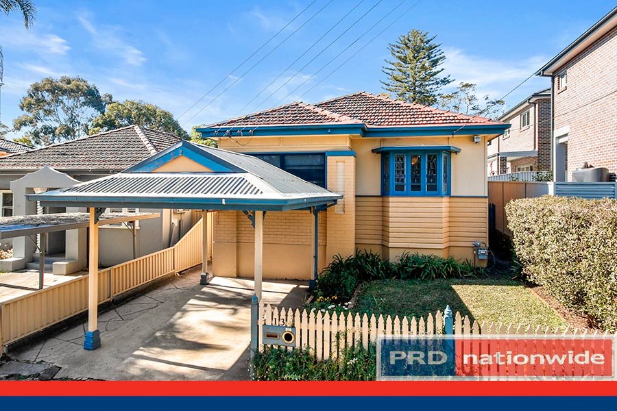 13 Gungah Bay Road OATLEY 1