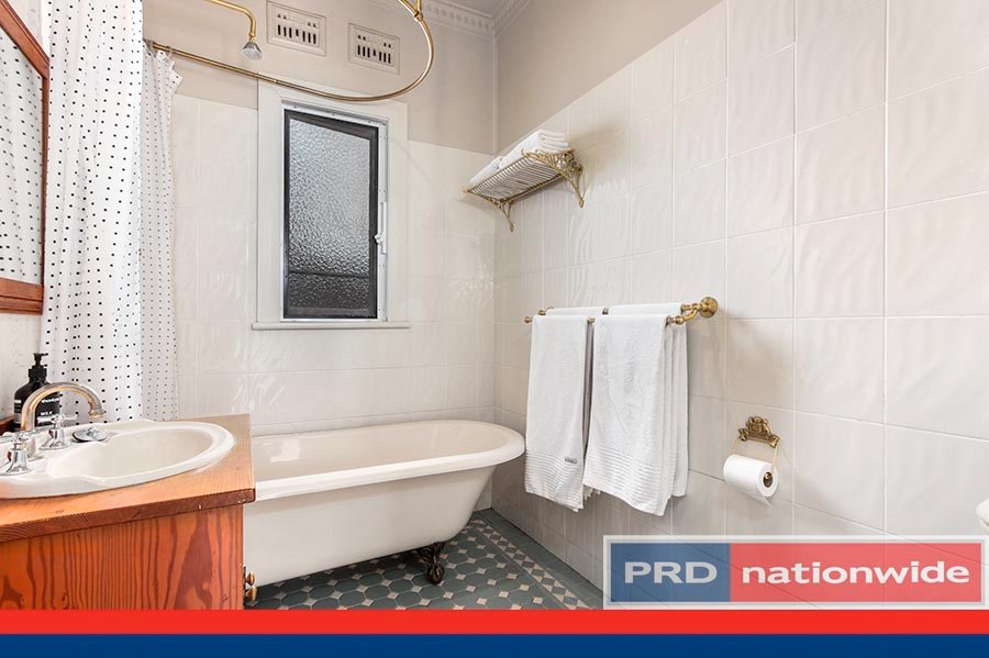 13 Gungah Bay Road OATLEY 9