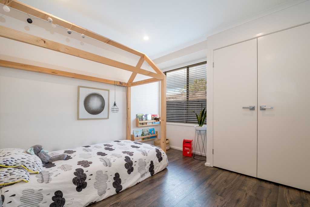 13 Habeda Ave HORSLEY 7