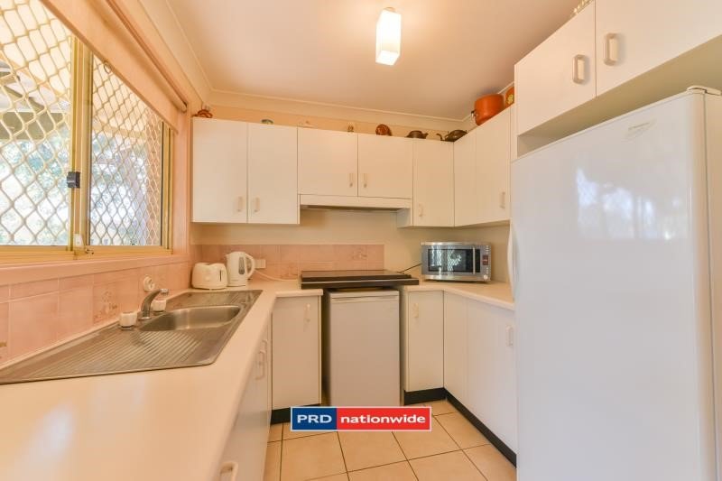 13 Hamilton Court TAMWORTH 2