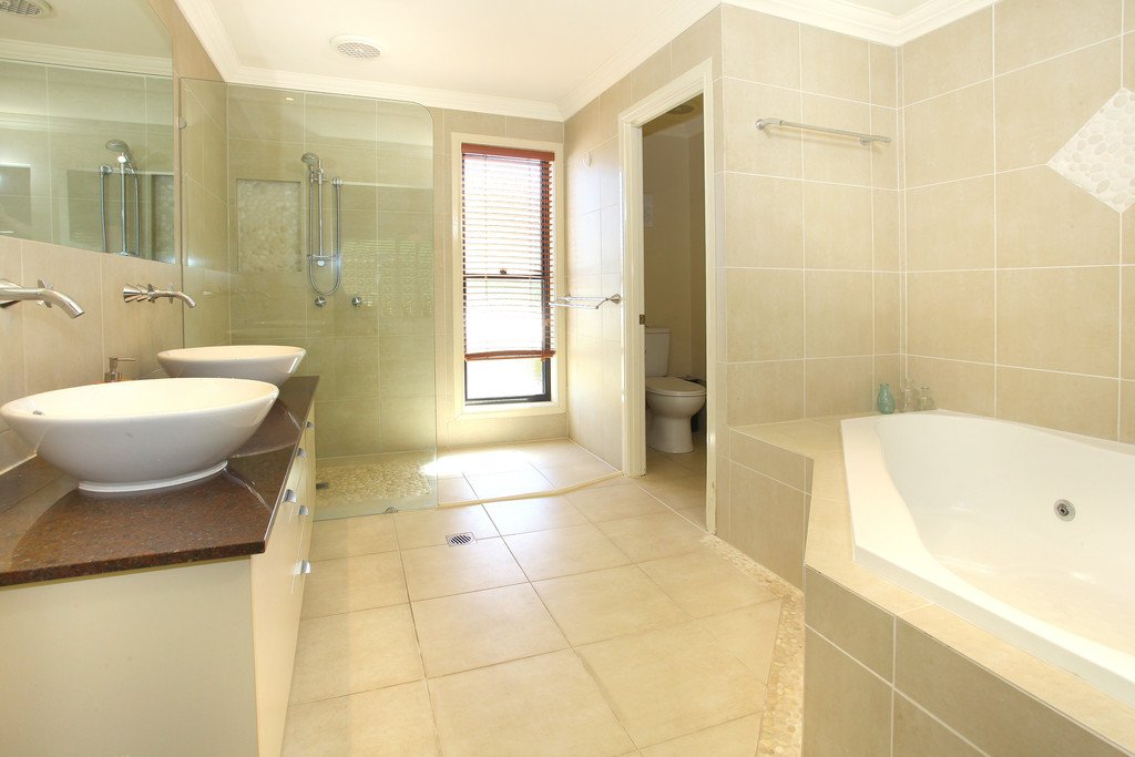 1/3 Harcourt Crescent SOUTHPORT 16