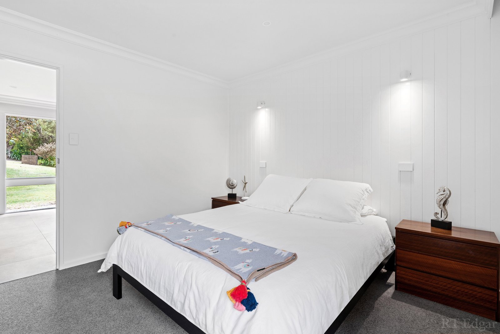 Real Estate and Property in 13 Hayden Court, Portsea, VIC