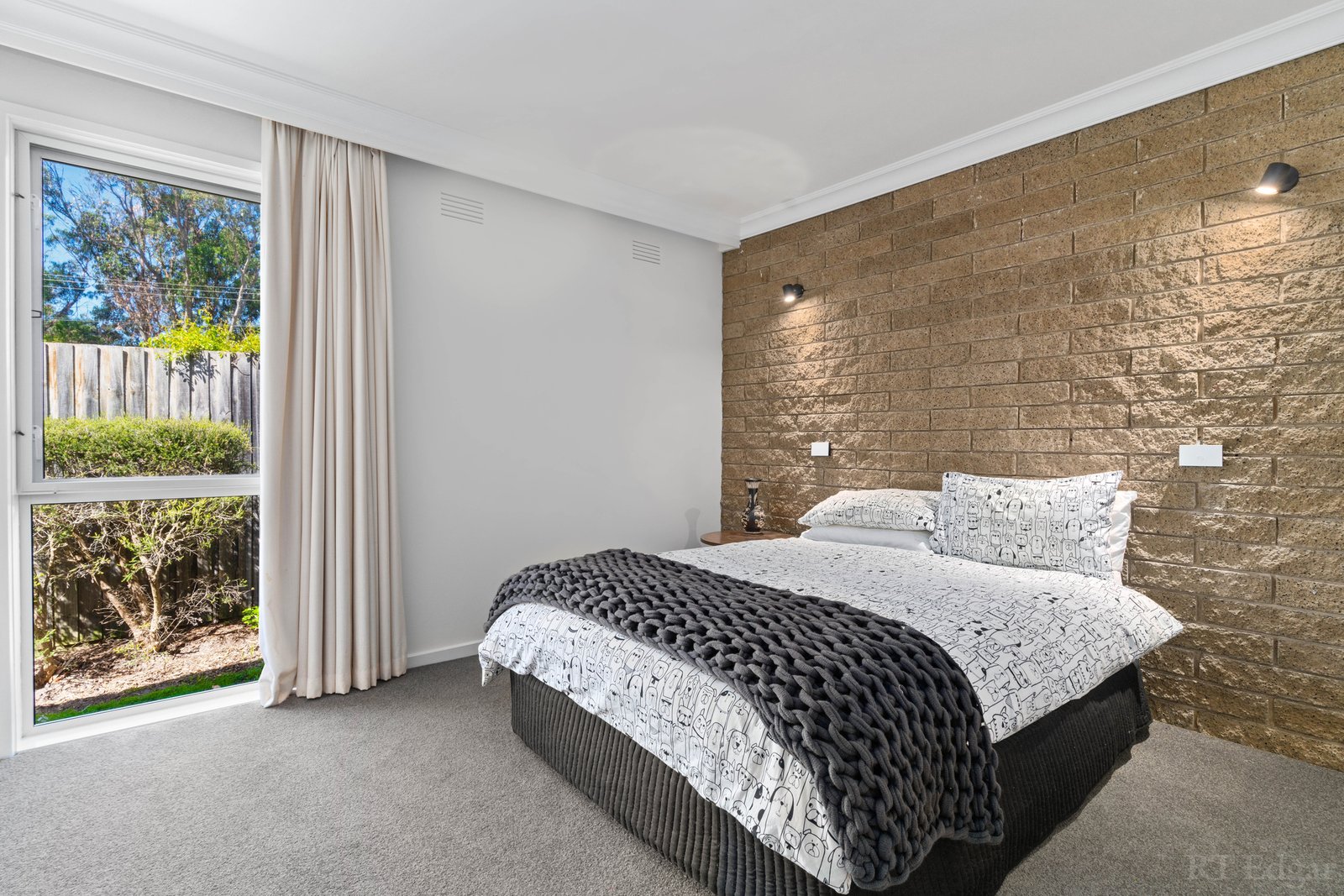 Real Estate and Property in 13 Hayden Court, Portsea, VIC