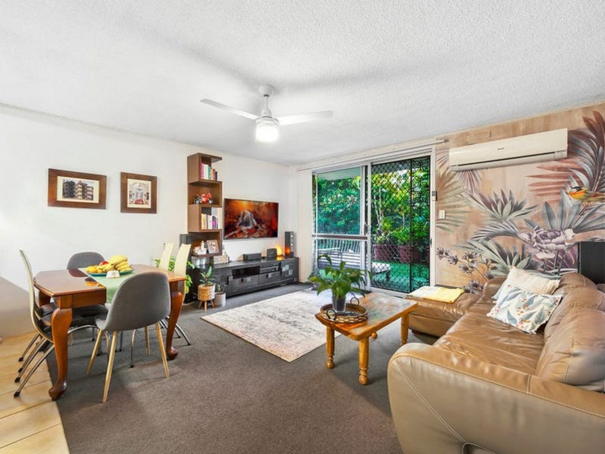 1/3 Hayle Street BURLEIGH HEADS 4