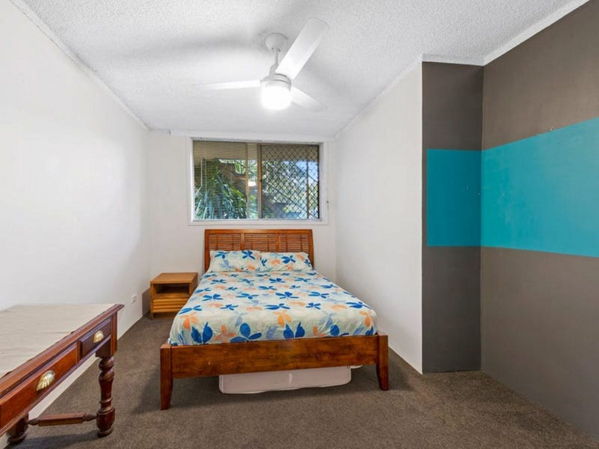 1/3 Hayle Street BURLEIGH HEADS 7