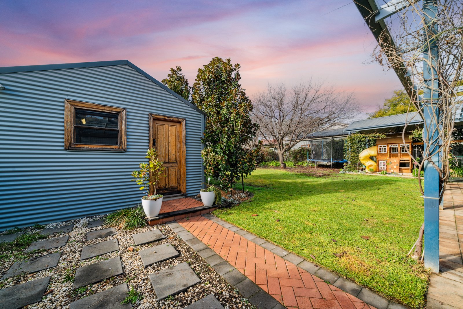 13 Hely Avenue TURVEY PARK 17