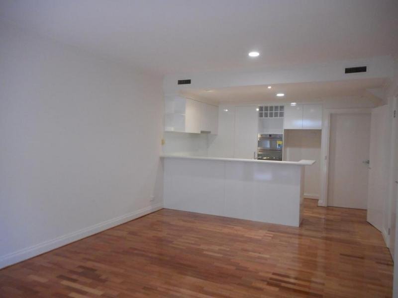 Gallery: 13 Henderson Street