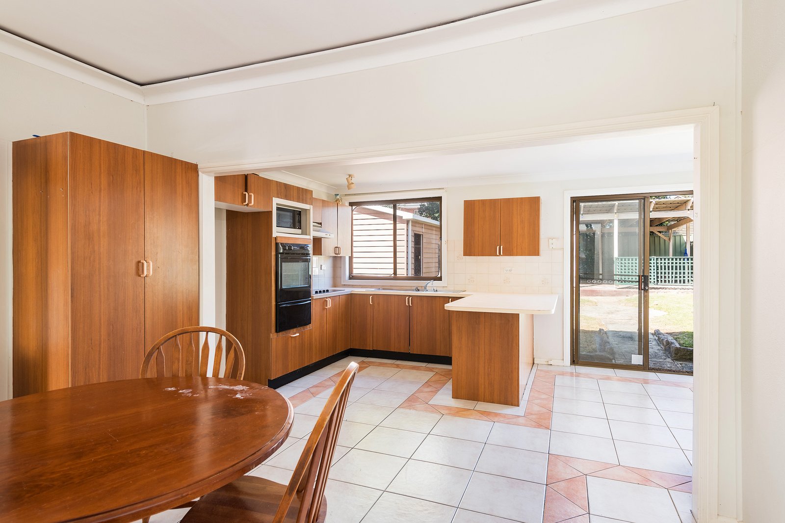 13 Hendy Avenue PANANIA 3