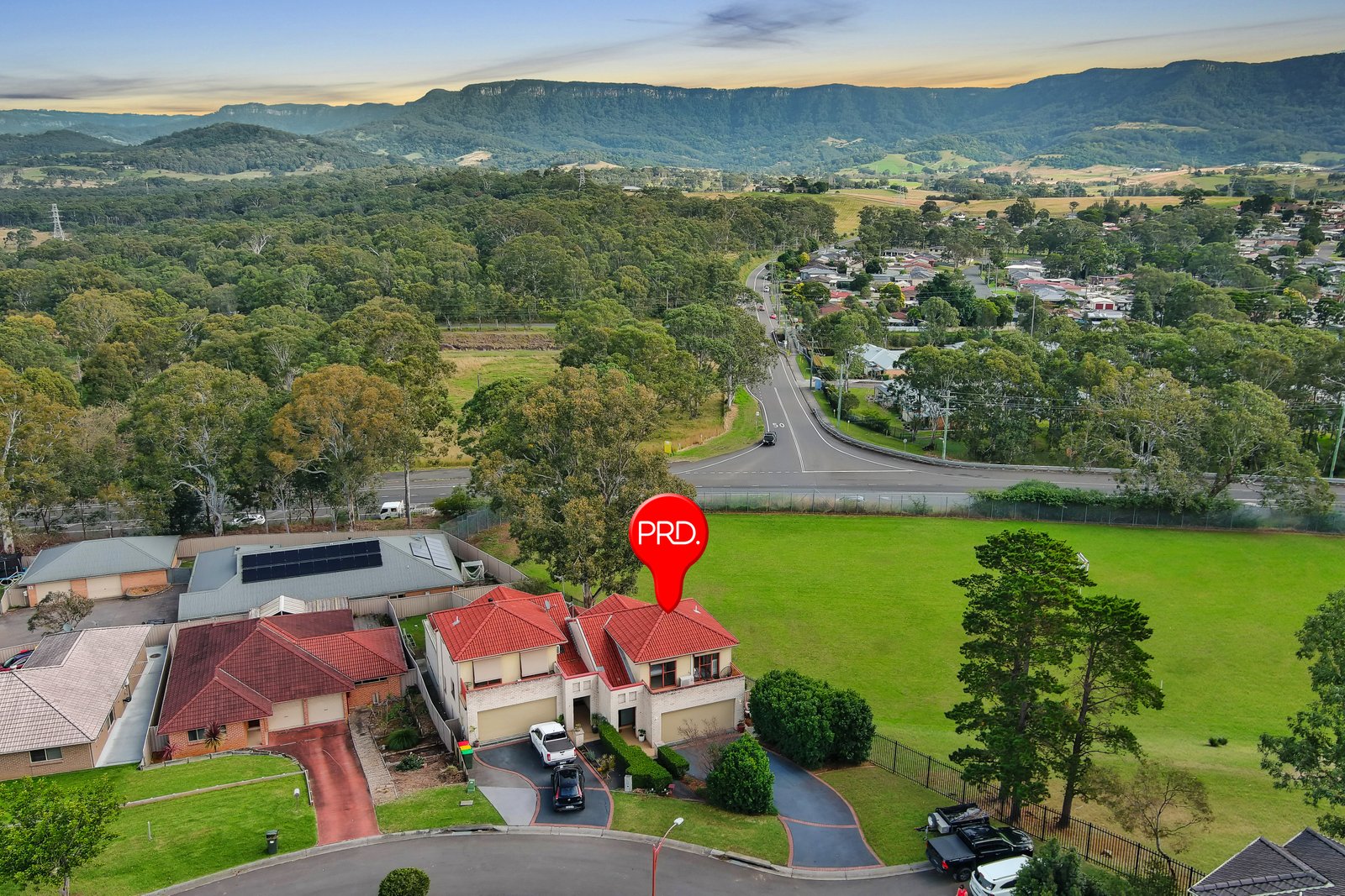 13 Hermitage Place DAPTO 14