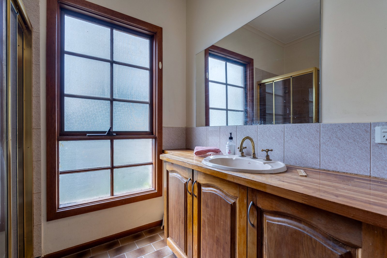 Real Estate and Property in 13 Heron Street, Woodend, VIC