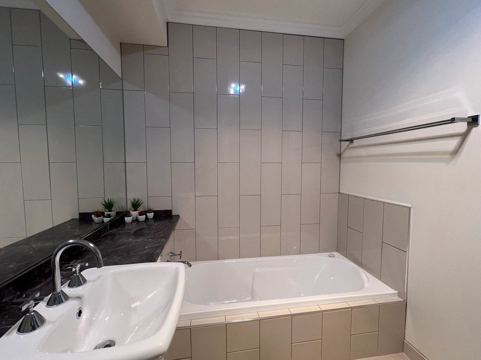 Real Estate and Property in 1/3 Heron Street, Woodend, VIC