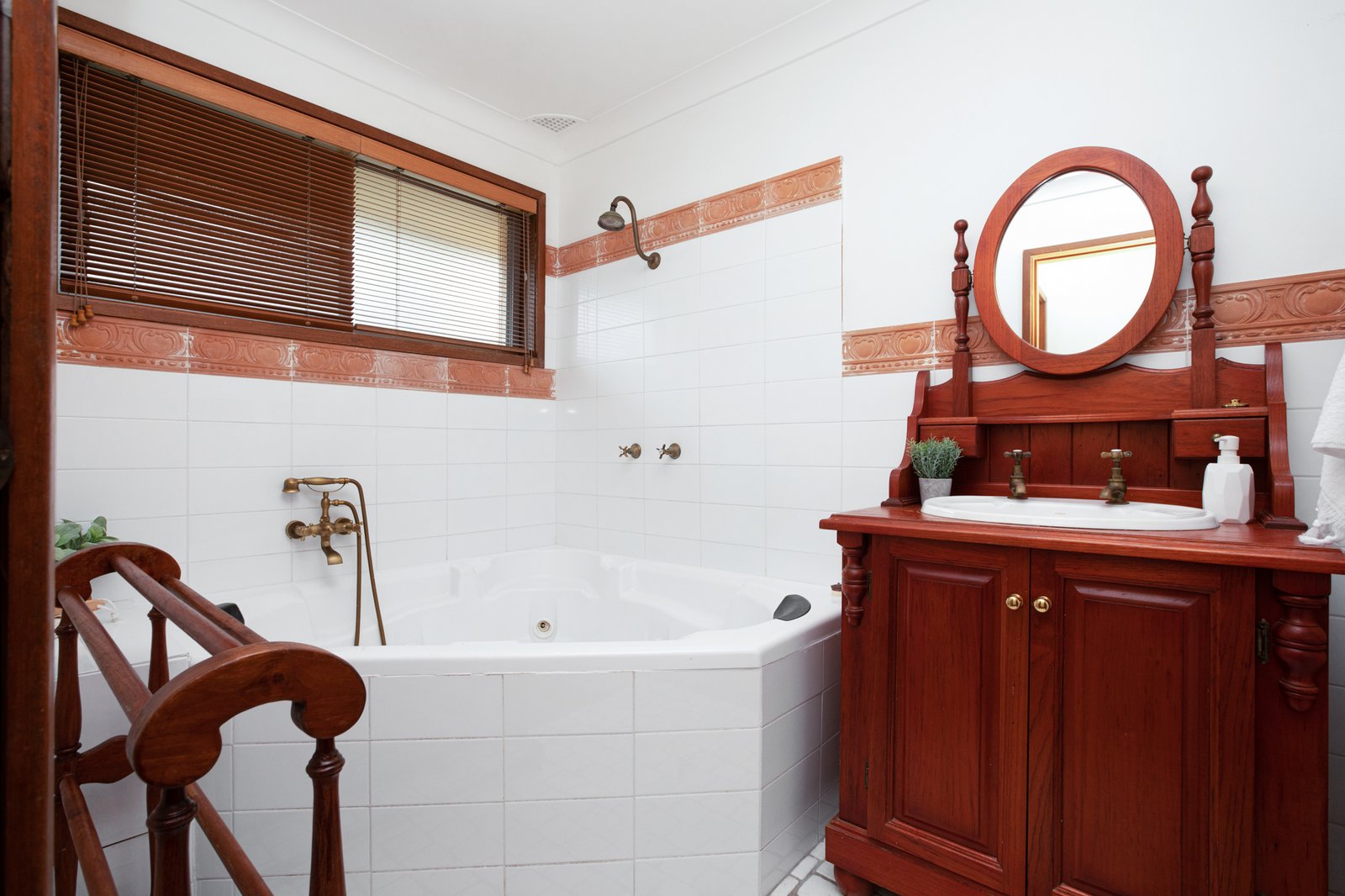 13 Heyes Street GILLIESTON HEIGHTS 12