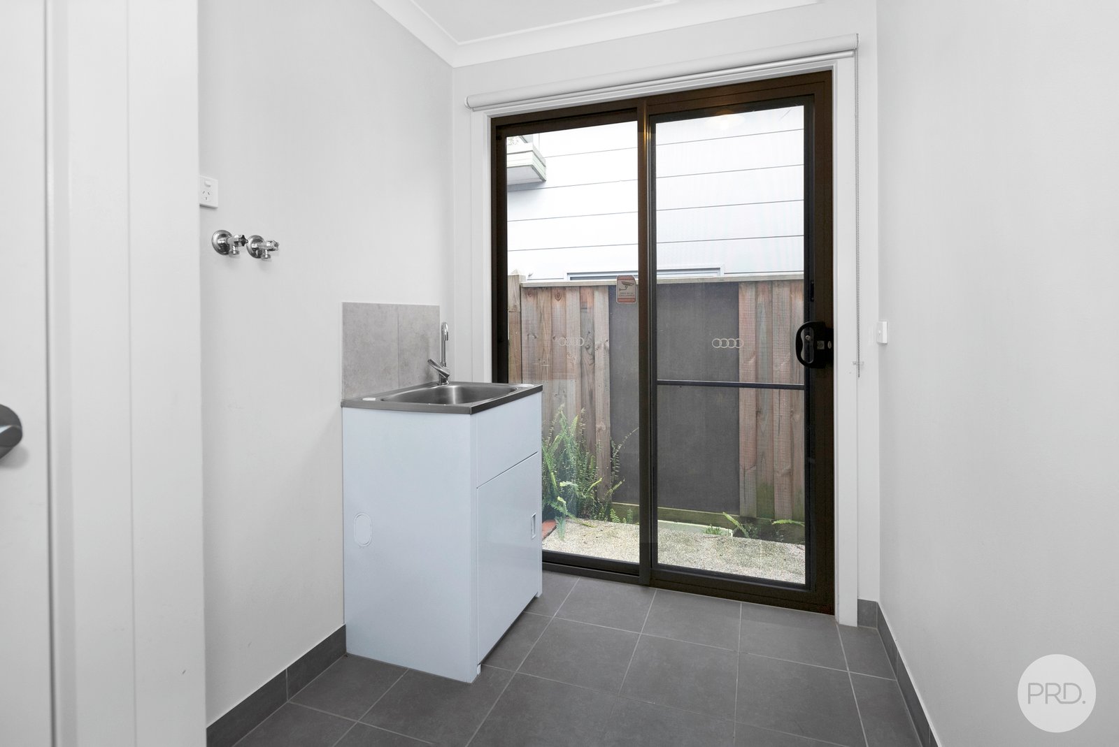 1/3 Hickory Lane CRESWICK 8