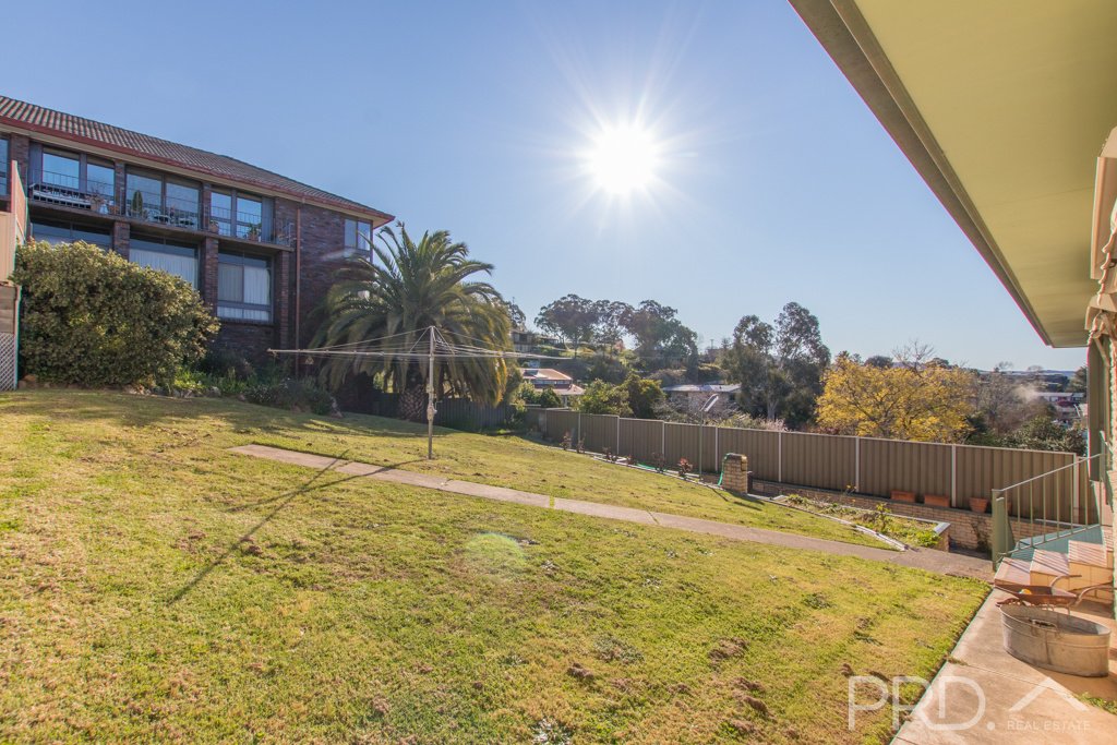 13 Highland Avenue TUMUT 17
