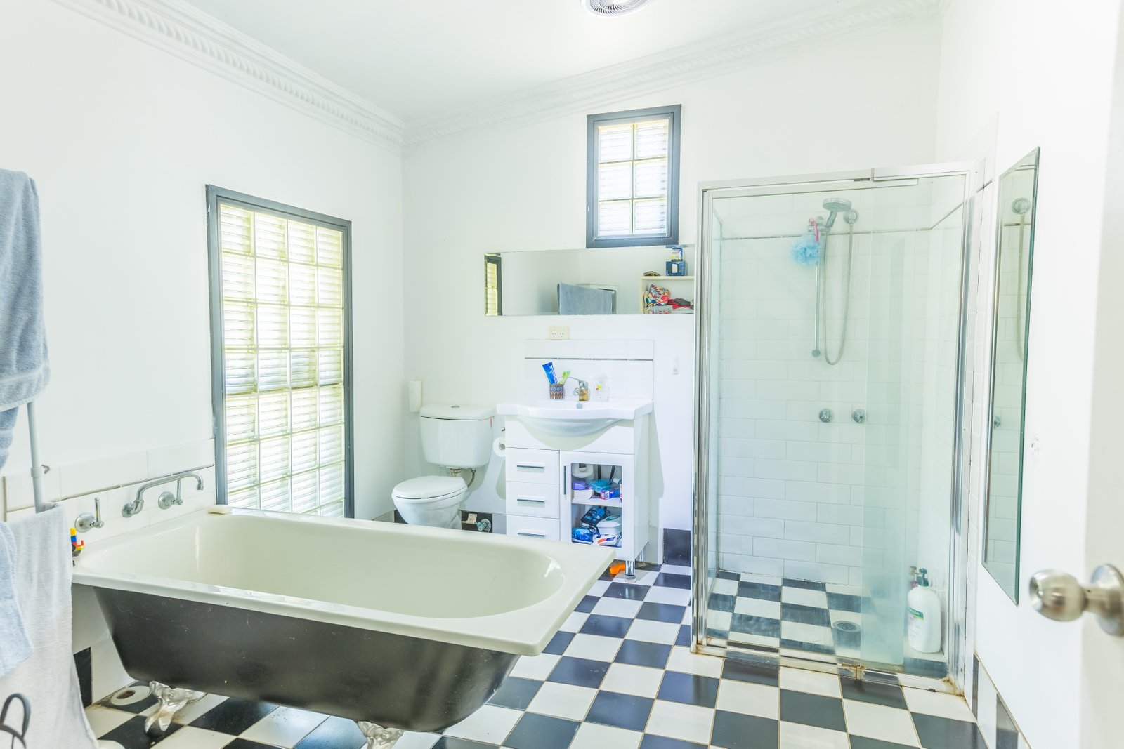 13 Holroyd Street TAMWORTH 11